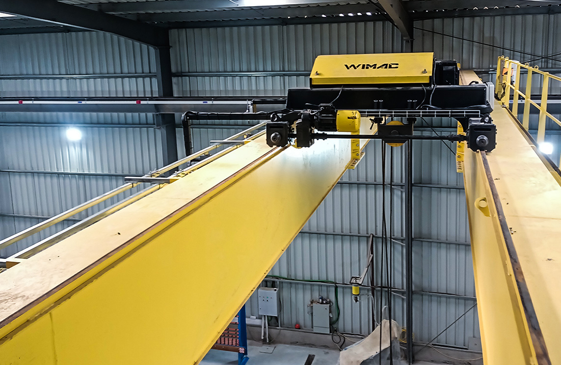 رافعة علوية معلقة بعارضتين